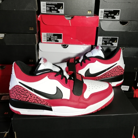 AIR JORDAN LEGACY 312 LOW "CHICAGO" BLACK CEMENT MEN'S US 11 BRAND NEW IN BOX - Picture 3 of 11